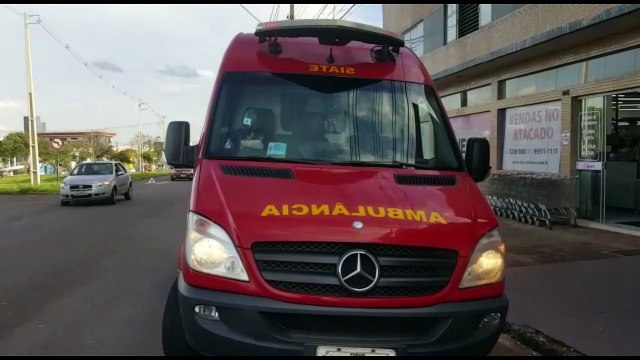 Colisão entre automóveis deixa jovem de 19 anos ferido no Alto Alegre