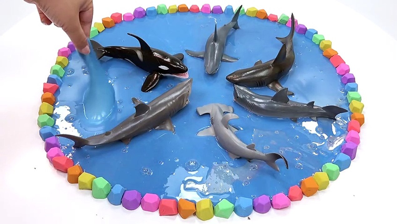 Bath Wash Song   Learn Colors with Rainbow Fish Pond with Mad Mattr   Nursery Rhymes & Kids Songs