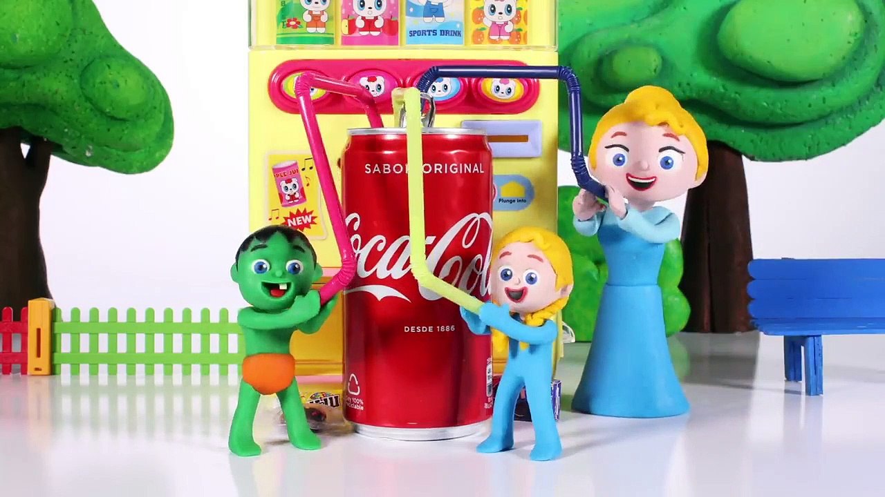 KIDS COOKING IN A MESSY KITCHEN  PLAY DOH CARTOONS FOR KIDS