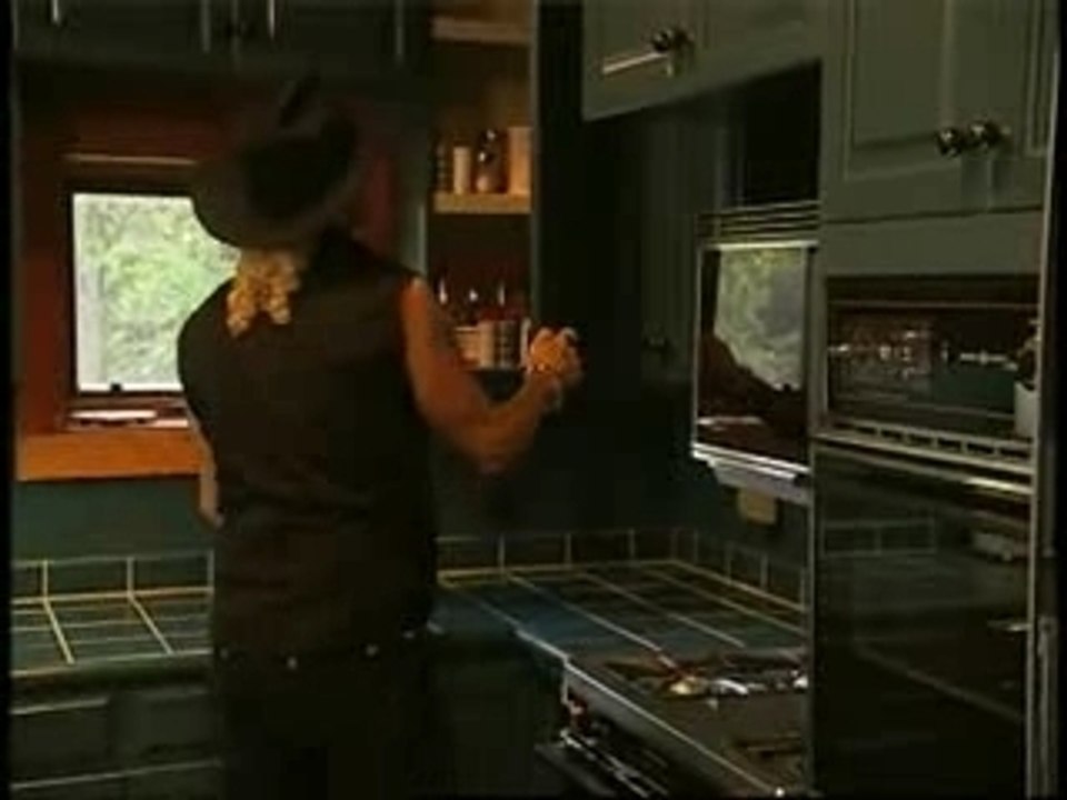 Dee Snider Wants Some Coffee! - GONE COUNTRY on CMT