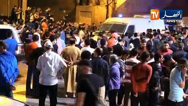 خروج المئات من المتظاهرين بعد الإفطار دعما للحراك الشعبي