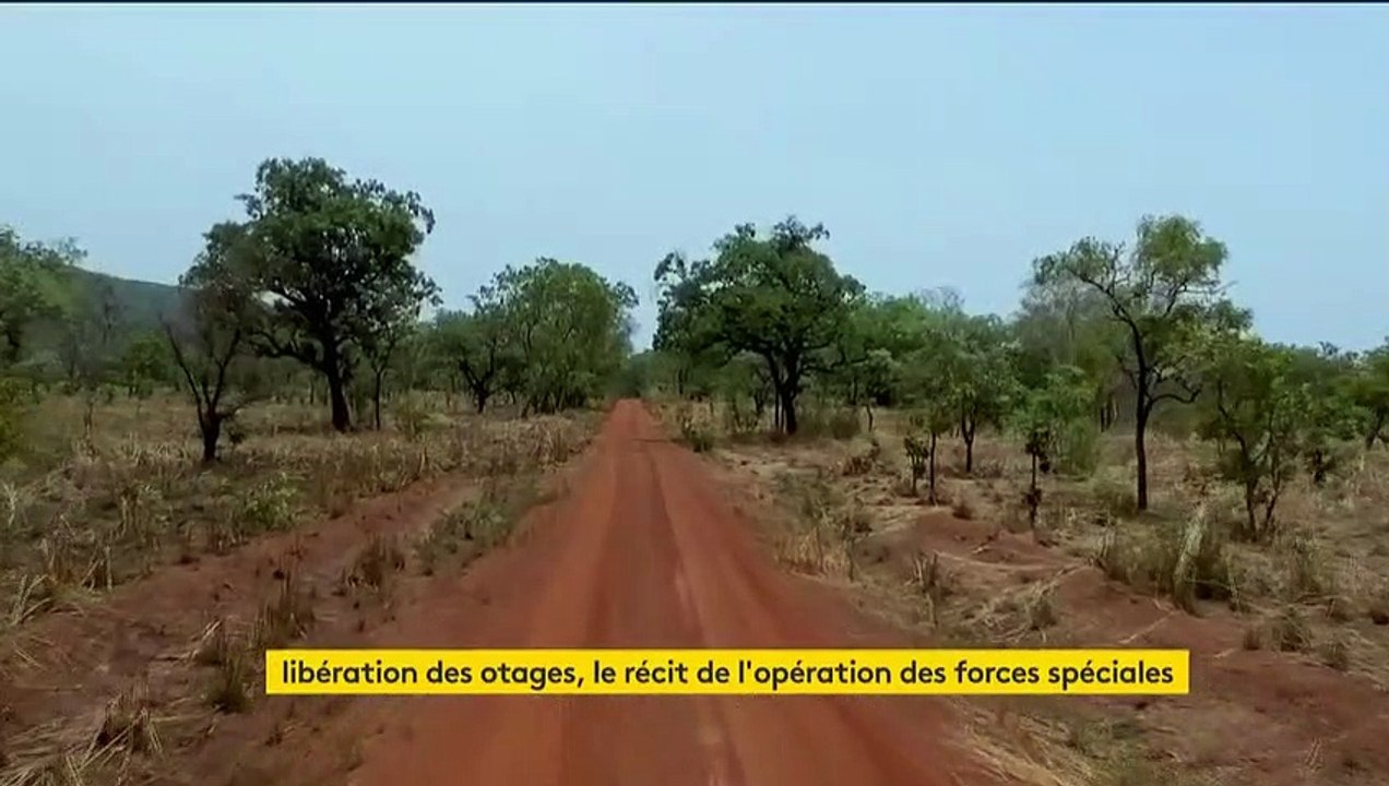 A découvert et de nuit : la délicate opération de sauvetage des otages au Burkina Faso, qui a coûté la vie à deux soldats d'élite français