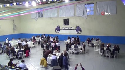 Liseli Öğrenciler Münazarada Kıyasıya Yarıştı