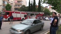 Antalya’da 3 yıldızlı otelde korkutan yangın...5'nci kattaki odada mahsur kalan müşteri merdivenli itfaiye ile kurtarıldı