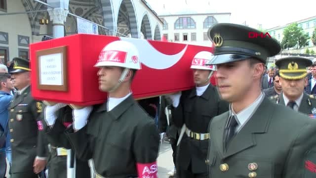 Kırıkkale Şehit Sözleşmeli Er Hakan Özdemir Son Yolculuğunu Uğurlandı