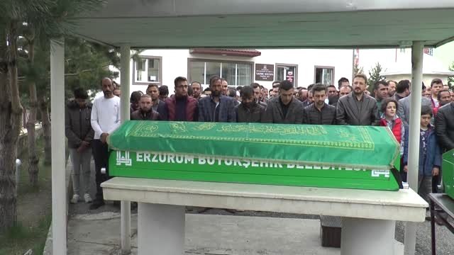 Atlama Kuleleri Göletinde Boğulan Amca Çocukları Gözyaşları İçinde Toprağa Verildi