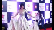 Mouni Roy Looks Gorgeous In Golden Dress At Star Screen Awards