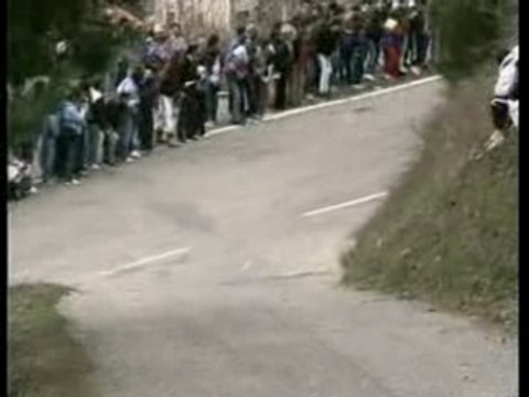 Renault 5 Maxi Turbo rally footage