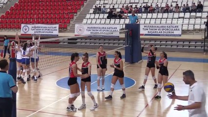 Descargar video: Türkiye Okul Sporları Yıldızlar Voleybol Türkiye Şampiyonası sona erdi - ERZİNCAN