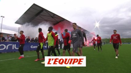 Les supporters mettent la pression - Foot - L1 - OL