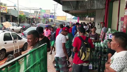 Venezolanos se abastecen en Brasil tras la reapertura de la frontera