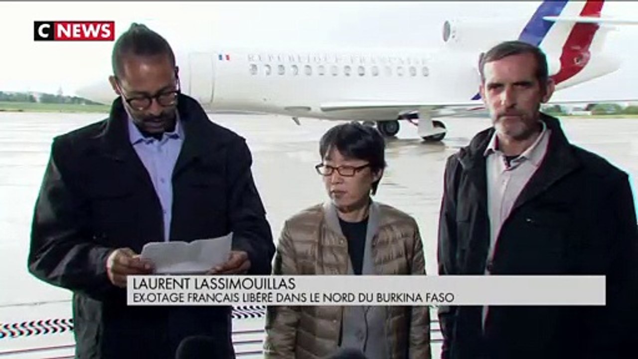 Les ex-otages français sont arrivés à la base aérienne de Villacoublay