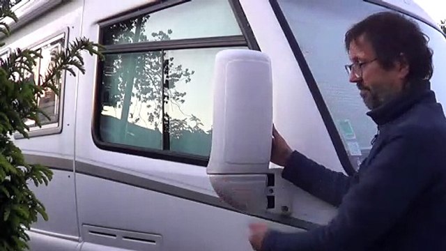 Camping-cars Esterel: repliage des rétroviseurs