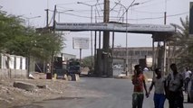 ماذا يريد الحوثيون من وراء انسحابهم من موانئ الحديدة؟
