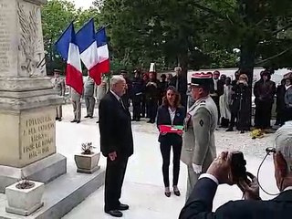 PUYLOUBIER : La légion d'honneur remise à JACQUES MAURET