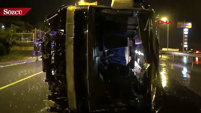 Kayseri'de işçileri taşıyan midibüs devrildi: 19 yaralı