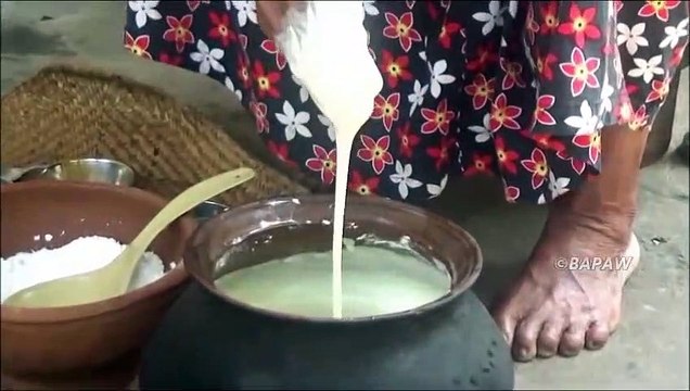 Village traditionnel Aliments - Rose Cookies préparés dans mon Village par la grand-mère