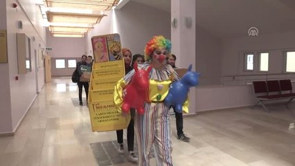 Köy Köy Gezip "İyilik Dağıtıyorlar"