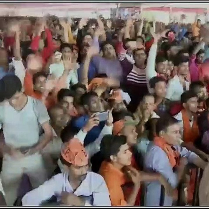 Narendra Modi in UP lashes out at Opposition