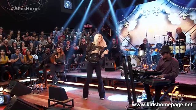 Paula Toller - Programa 'Altas Horas' especial Dia das Mães