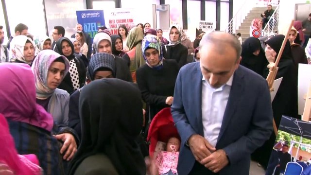 Arnavutköy’de Anneler Günü’nde ‘Özel Anneler Sergisi'