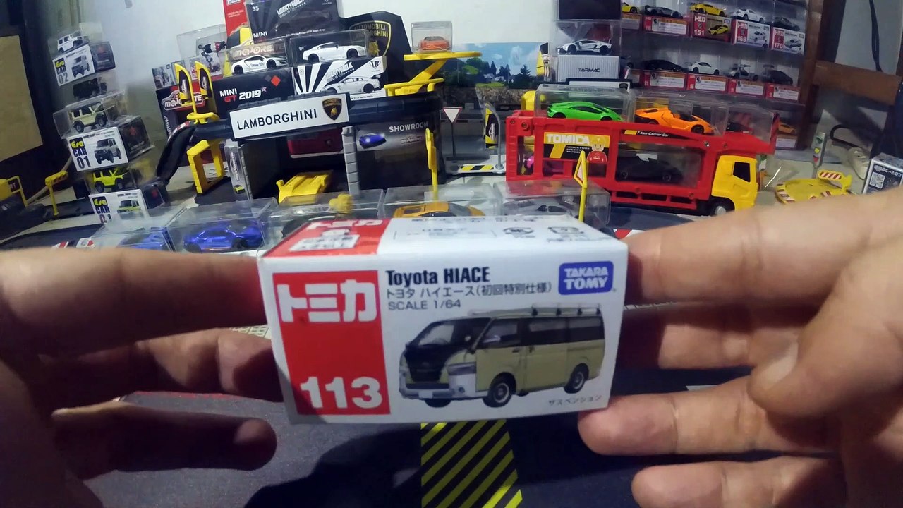 Tomica No. 113 Toyota Hiace (Special First Edition) トミカ No.113 トヨタ ハイエース (初回特別仕様)