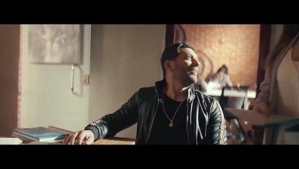 حالك لما بنت مزه معاك فى الشغل تعاكسك ..!!