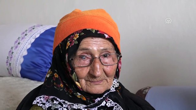 Ferhunde nineye Anneler Günü sürprizi - SİVAS