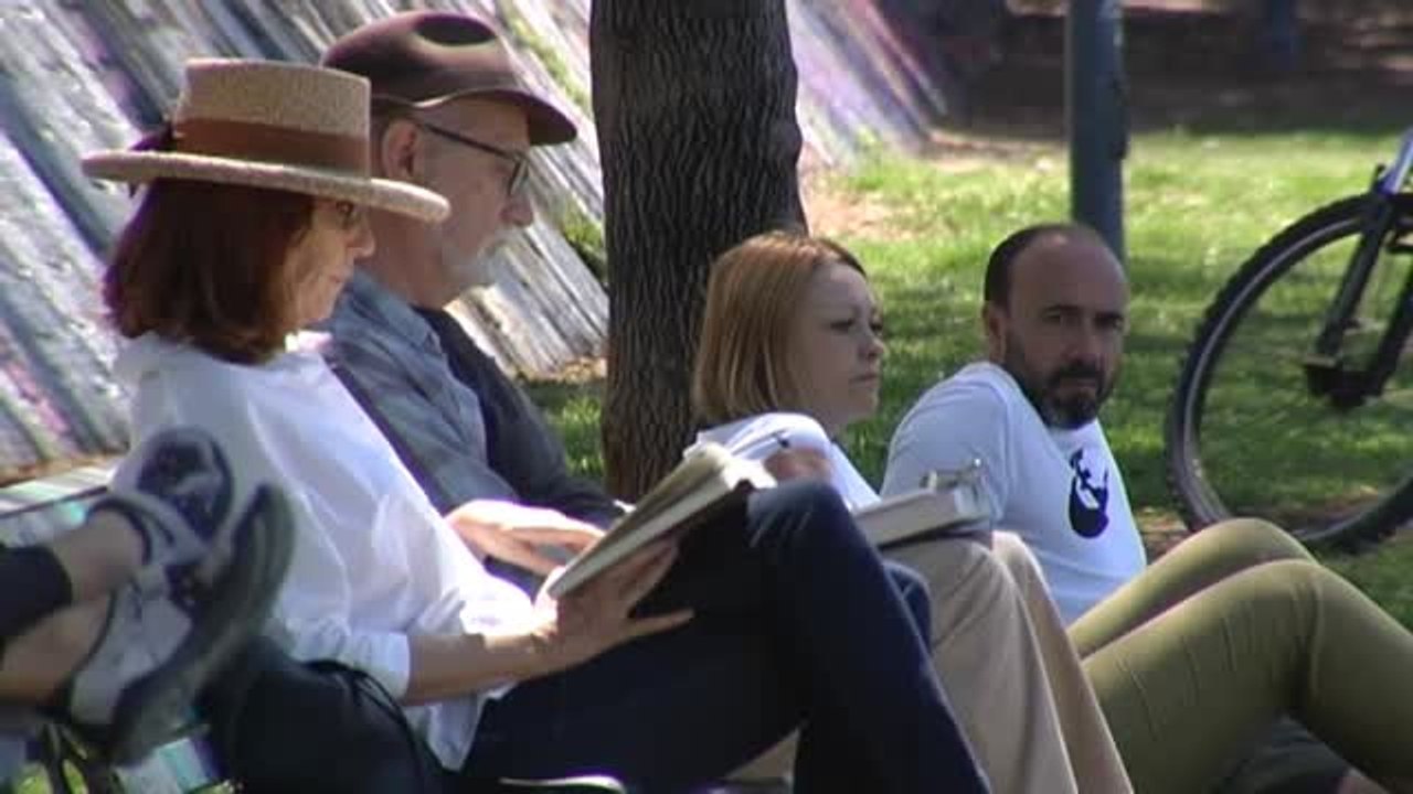 Cielos despejados y calor en un domingo de mayo preveraniego
