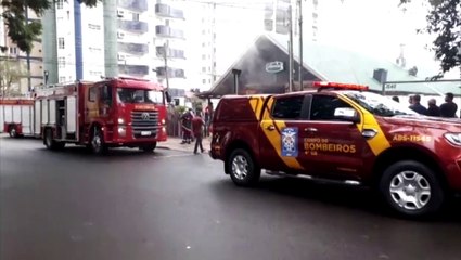 Restaurante é evacuado após princípio de incêndio