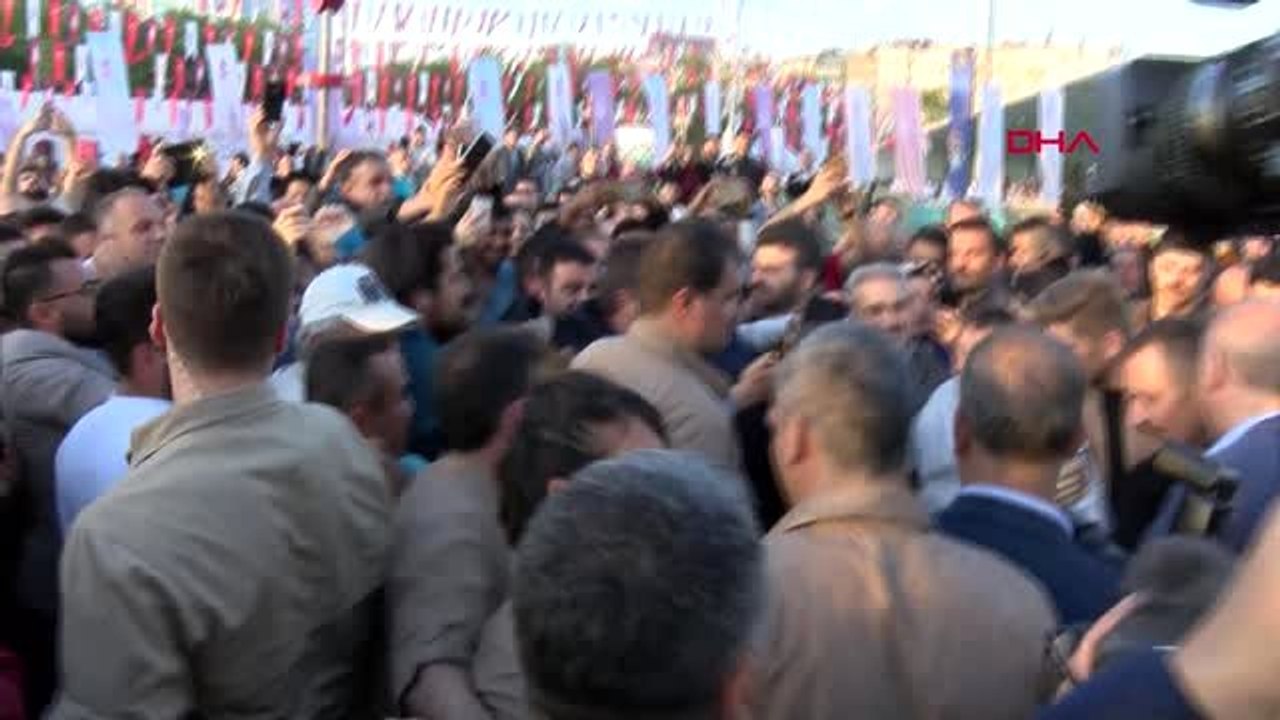 Erdoğan Nostaljik Tramvaya Bindi