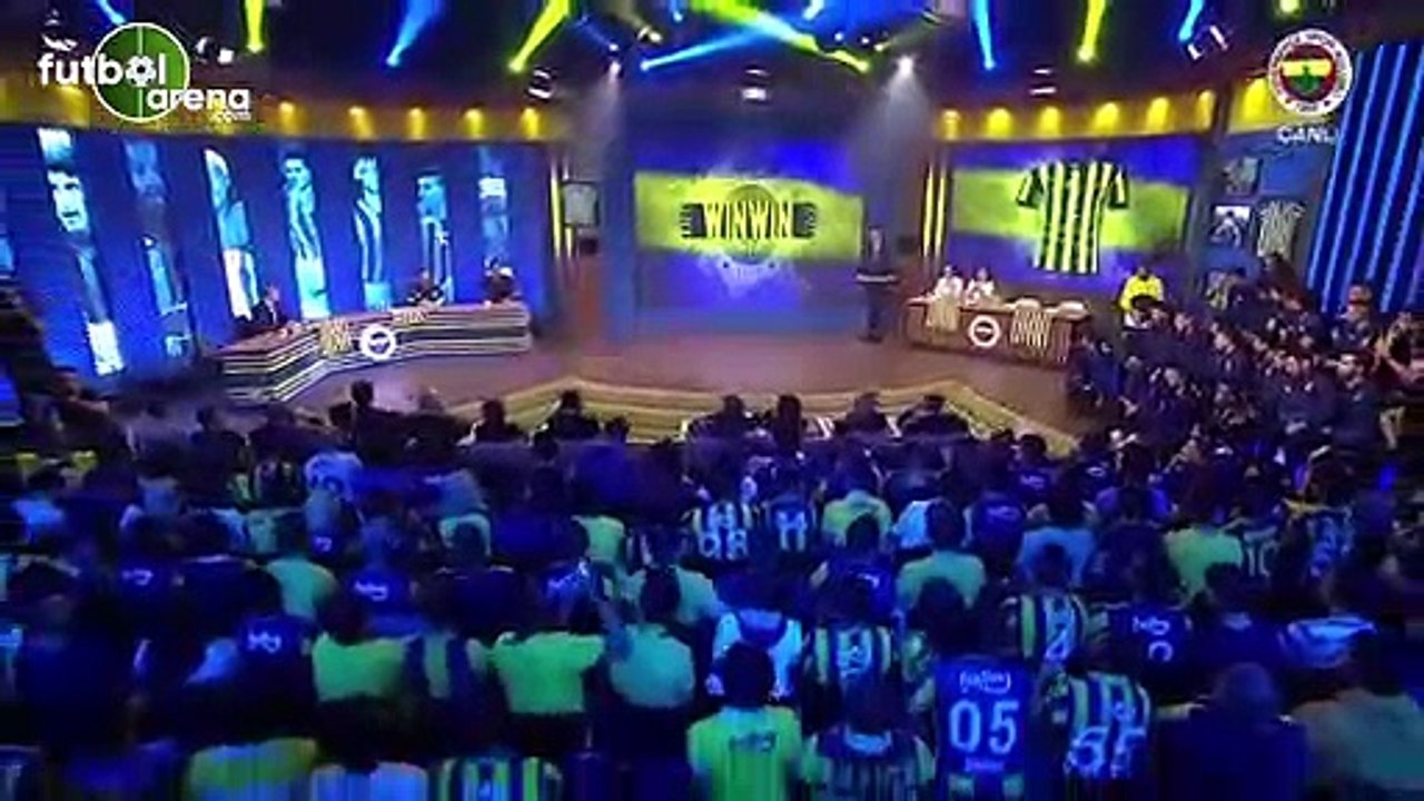 Ali Koç: "Alex imzalı forma ev ve arabadan daha çok alkış aldı"