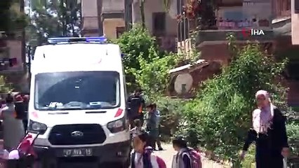 11 yaşındaki çocuk babasının intiharıyla şok oldu