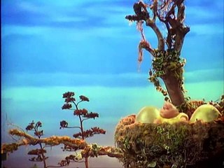 Familia Dinossauro Baby   no ninho dos passáros