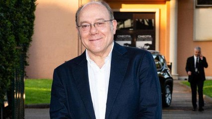 Un sacco bello, Carlo Verdone ritrova la mitica Fiat Dino: 'Senza saette rosse, ora è meno coatta'