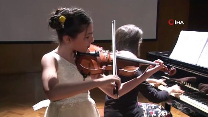 Genç yetenek Elif İtalya'dan birincilikle döndü