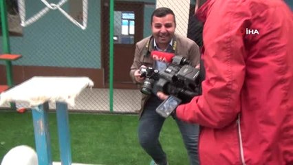 Van Kedisinin Kameramanla Yaşadığı Çekişme Güldürttü