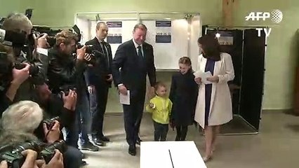 Lituanie: une ex-ministre et un novice briguent la présidence