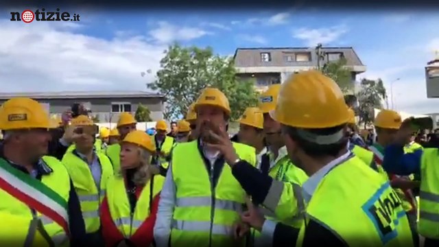 Zingonia, Matteo Salvini per la demolizione delle torri: poi sul governo Non capisco il dispiacere di Di Maio | Notizie.it