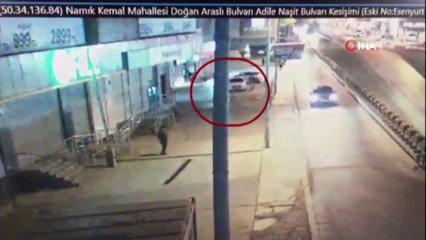 Esenyurt’ta ‘polisiz’ diyerek gasp yapan şebeke kamerada