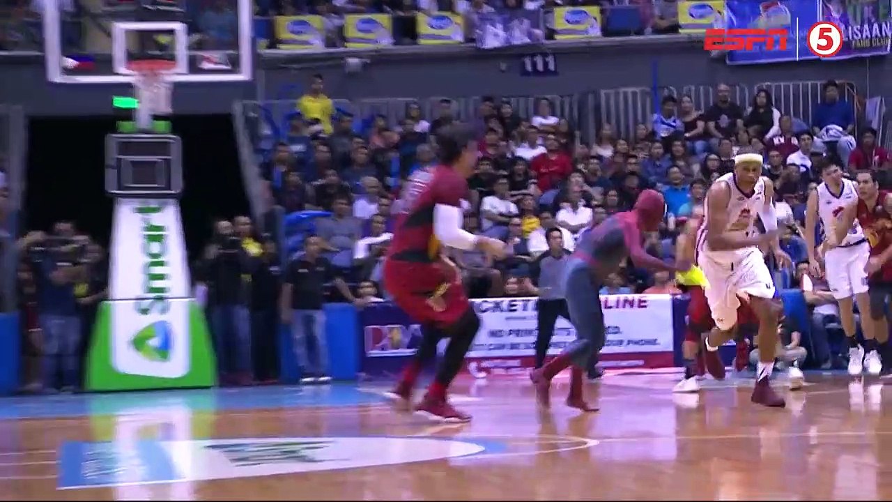 Basket-Ball - Spiderman incident  PBA Philippine Cup 2019 Finals