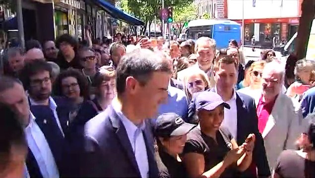 Sánchez, Pepu Hernández y Gabilondo recorren Puente de Vallecas