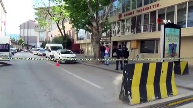 Bilecik İl Emniyet Müdürlüğü karşısında şüpheli çanta paniği