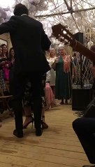 Скачать видео: La Reina Máxima de Holanda bailando una rumba en Sevilla