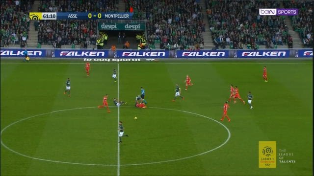 لقطة: كرة قدم: كابيلا ذرف دموعاً بعد حصوله على بطاقة حمراء مع سانت اتيان