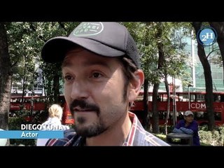 Tải video: Diego Luna asiste a marcha de madres de personas desaparecidas