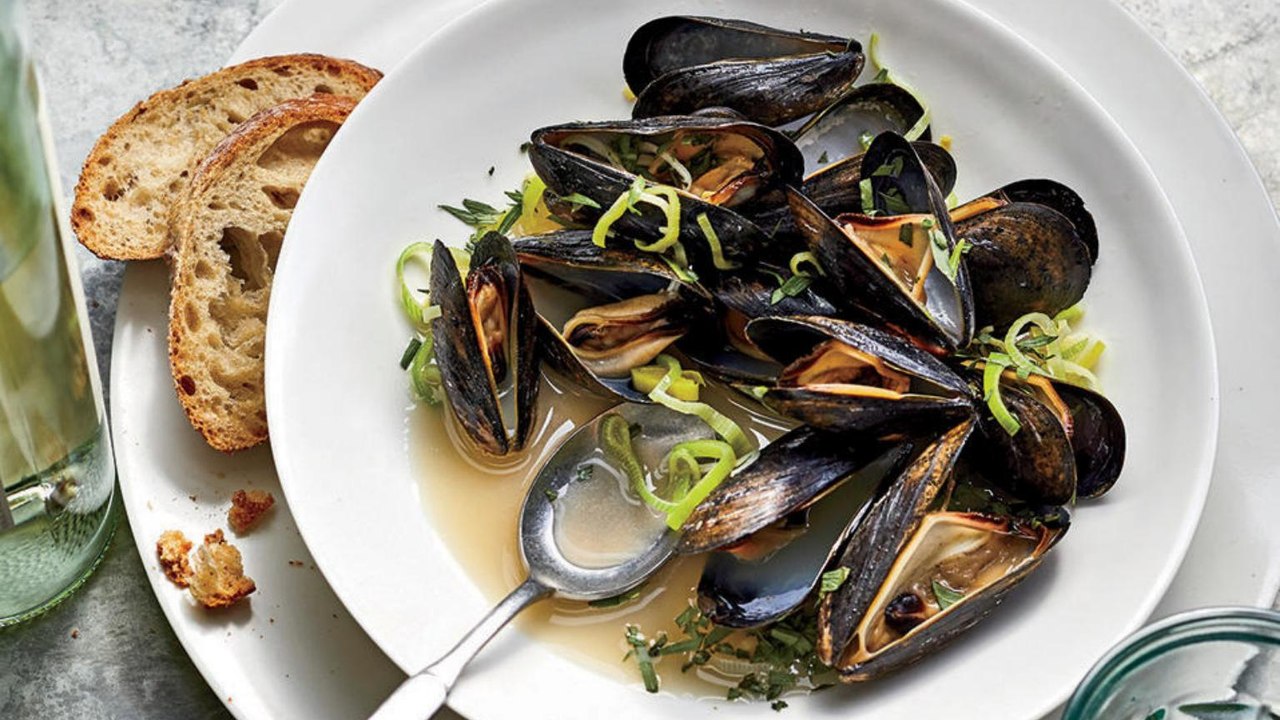 9 Subtle Signs You Might Have Anemia (And What to Eat to Fix It)