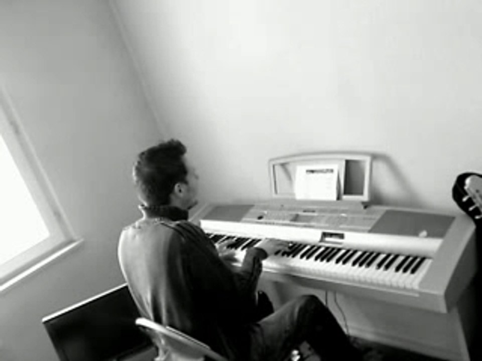 Diego libre dans sa tête berger piano + chant