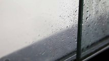 松下昌裕　窓の外は雨