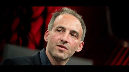 Raphaël Glucksmann rattrapé par ses propos sur François Mitterrand